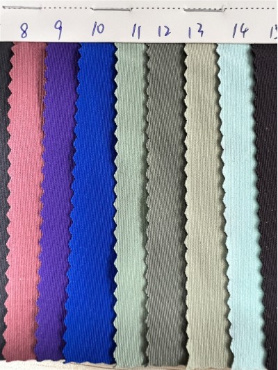 DG-BT  再生超細牛奶絲 成分：88%再生滌綸  12%氨綸  克重：180g/㎡  幅寬：160CM 正面照